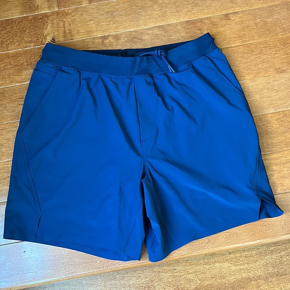 TenThousand Other - NWOT Ten Thousand Navy The Set Short 6.5" Size Medium